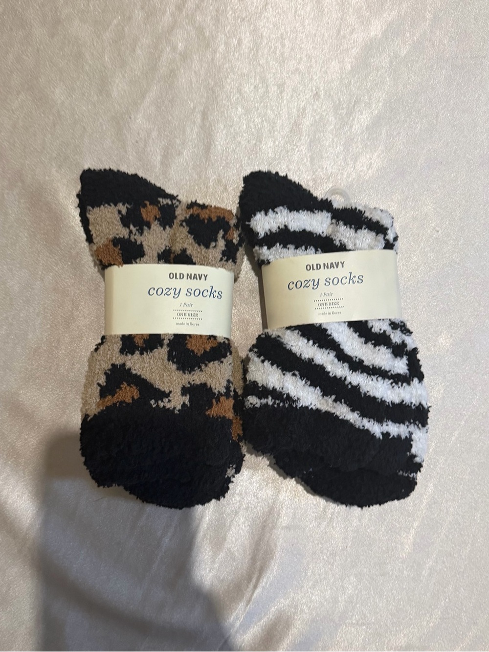 NWT Old Navy Cozy Socks Bundle 2 Pairs - Leopard & Zebra  Fuzzy Cabin Socks OS
